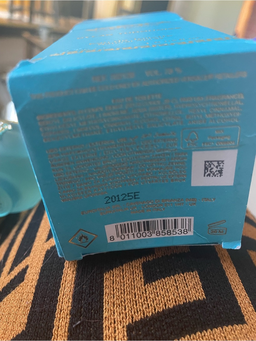 New 30 ML Versace Dylan Turquoise Pour Femme Eau de Toilette - Turquoise - Picture 3 of 3
